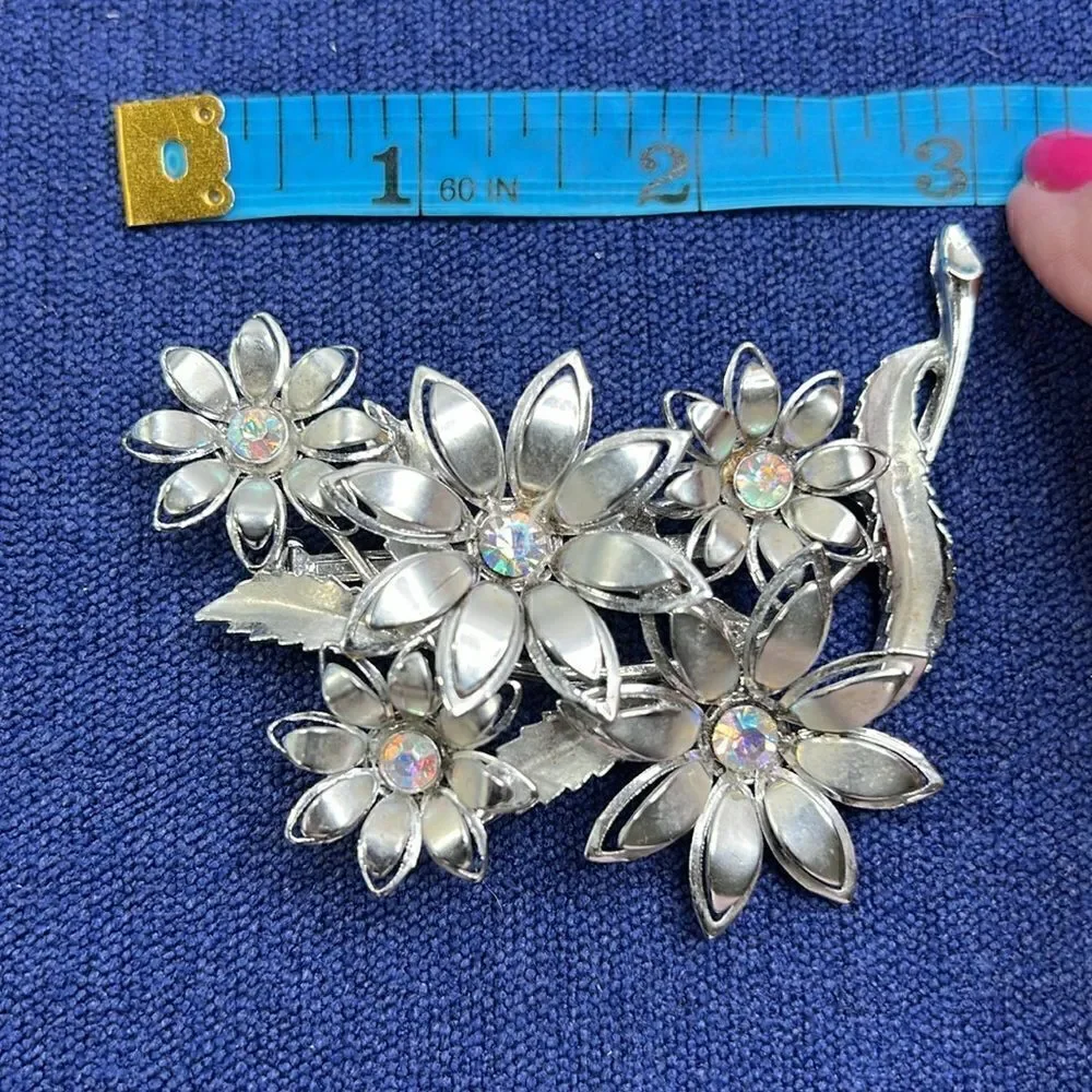 Gorgeous Vintage Coro Flower Cluster Silver Tone